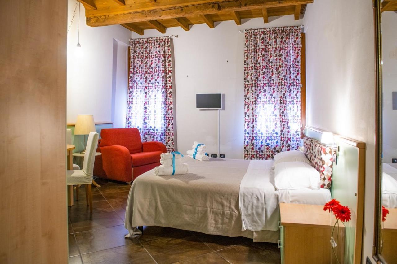 L'Ippogrifo Apartment Ferrara Luaran gambar